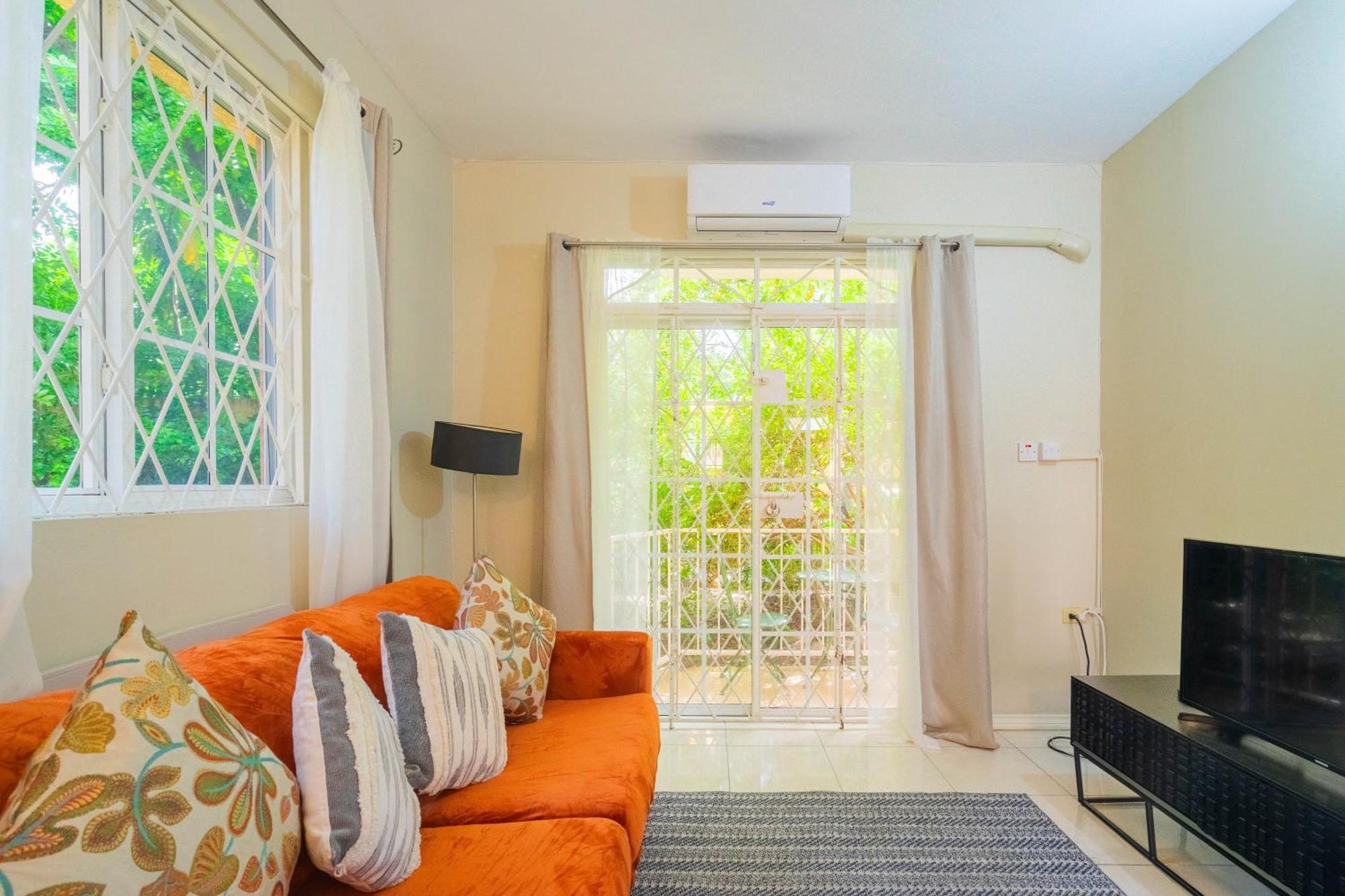 Musgrave Annex- Comfy 1 Bedroom Apartment On The Ground Floor Kingston Eksteriør bilde