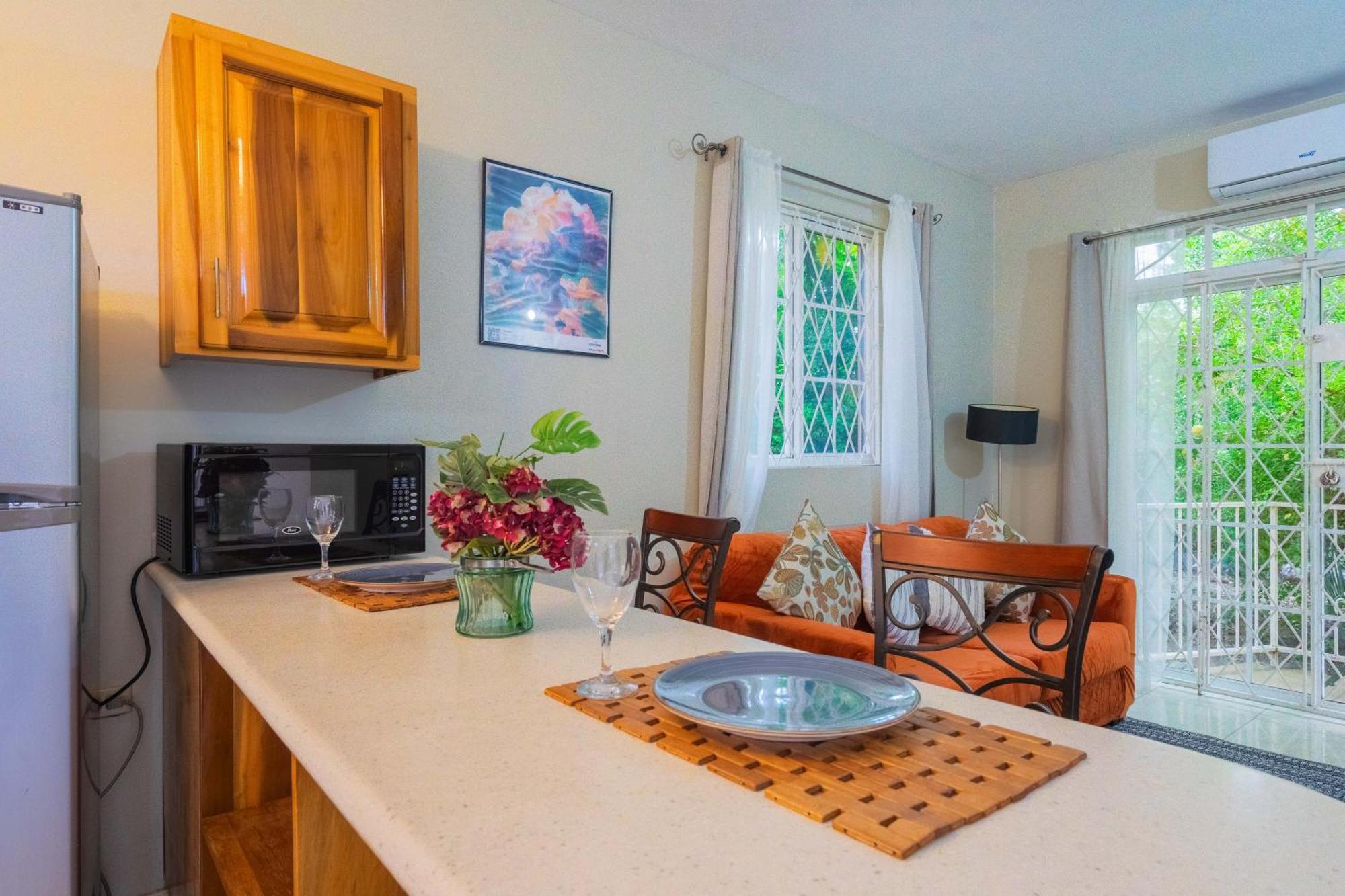 Musgrave Annex- Comfy 1 Bedroom Apartment On The Ground Floor Kingston Eksteriør bilde